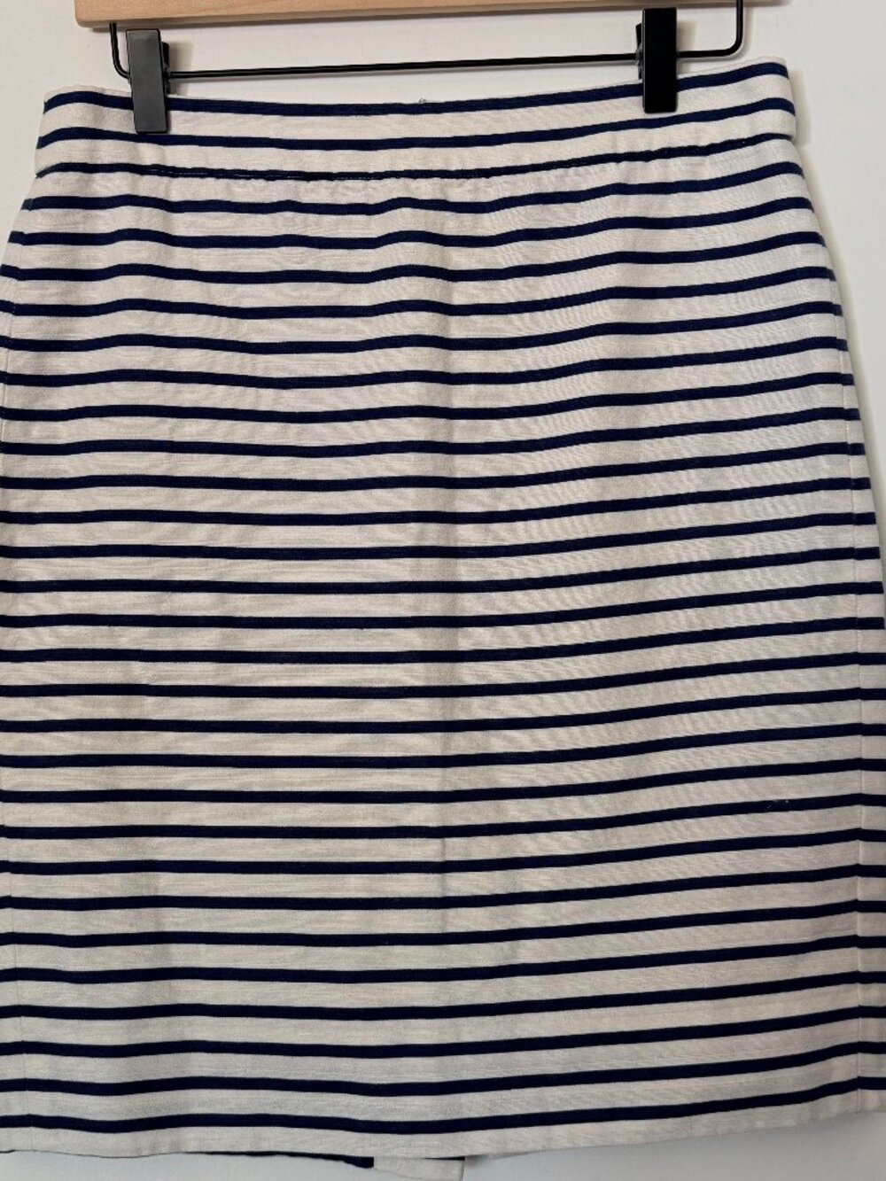 Women's J. Crew Pencil Skirt, Size 4, Navy Blue and Ivory/Off White Stripes